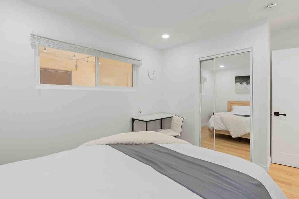 Brand New Ocean-View Beach Home Steps To The Sand! マンハッタン・ビーチ エクステリア 写真
