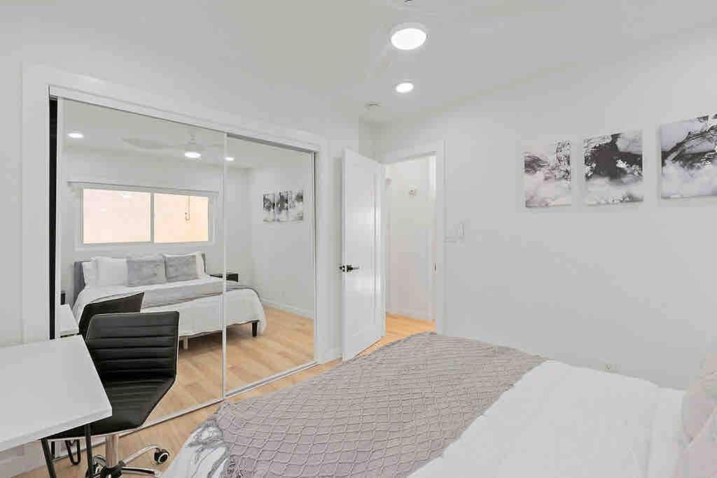 Brand New Ocean-View Beach Home Steps To The Sand! マンハッタン・ビーチ エクステリア 写真