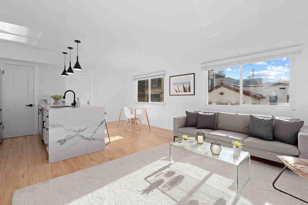 Brand New Ocean-View Beach Home Steps To The Sand! マンハッタン・ビーチ エクステリア 写真